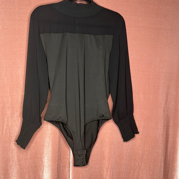SHEIN Tops - Black shear neckline bodysuit